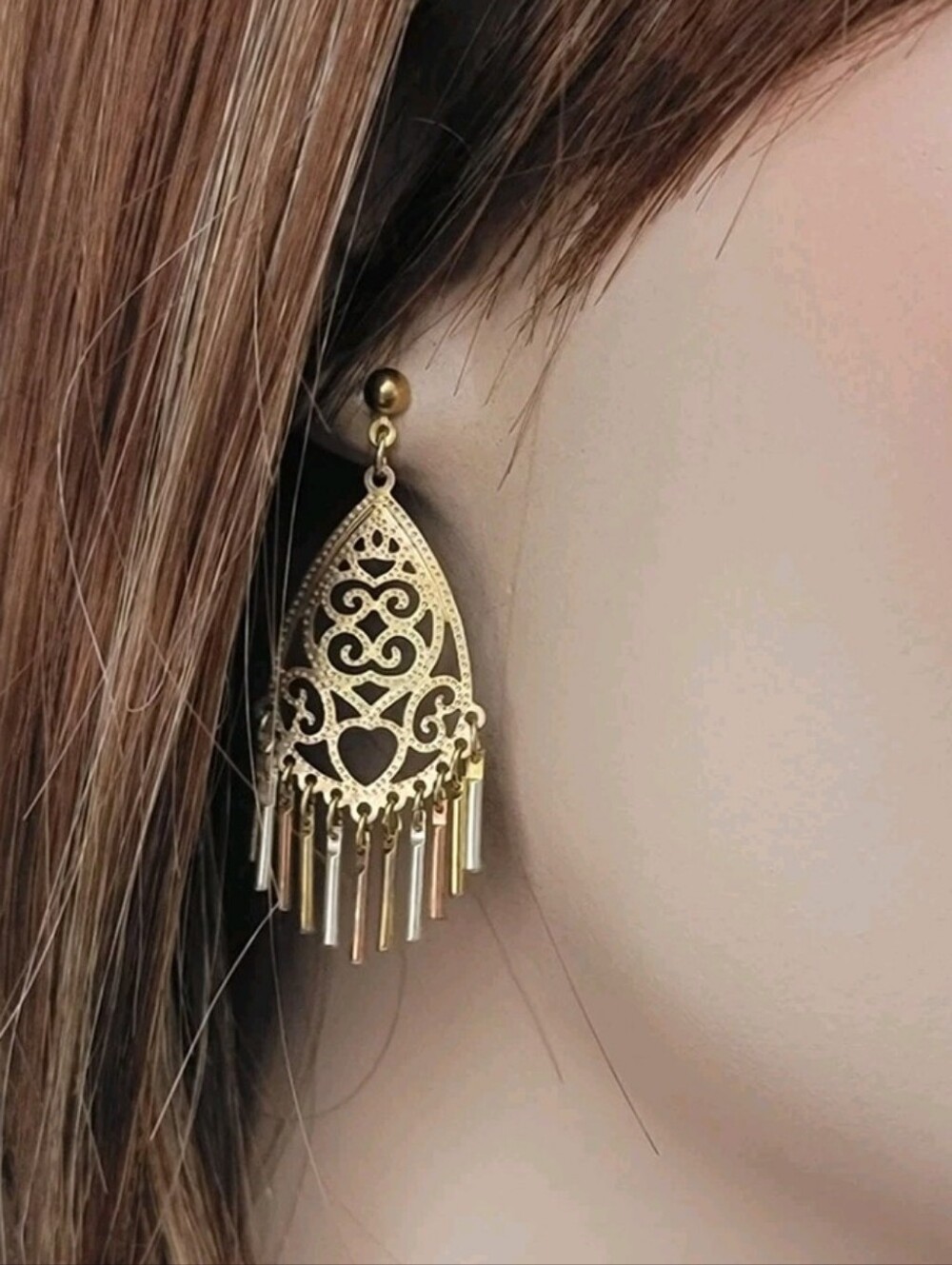 E1163 Trio Tone Filigree Teardrop Dangle Earrings